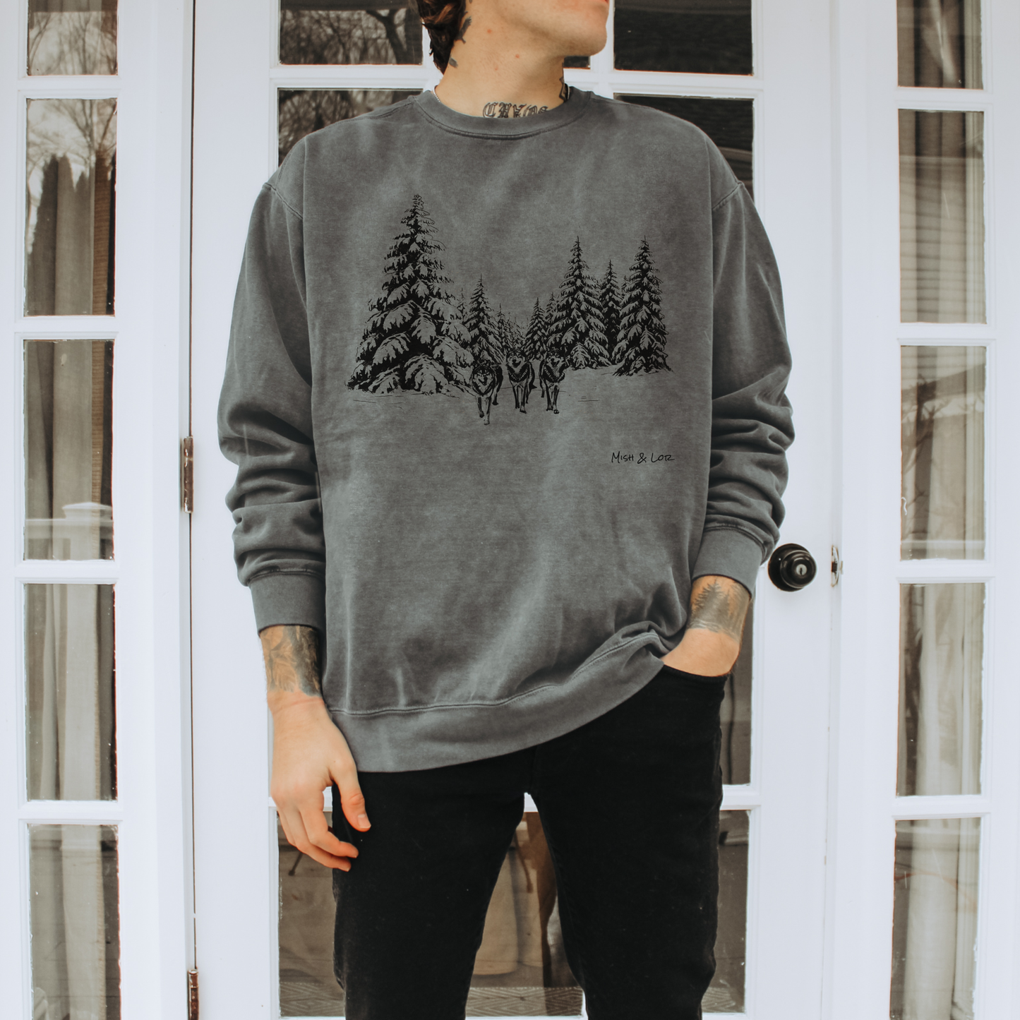 Winter Wolves 80% Cotton Sweatshirt | Nature Graphic Crewneck (Black/Gray)